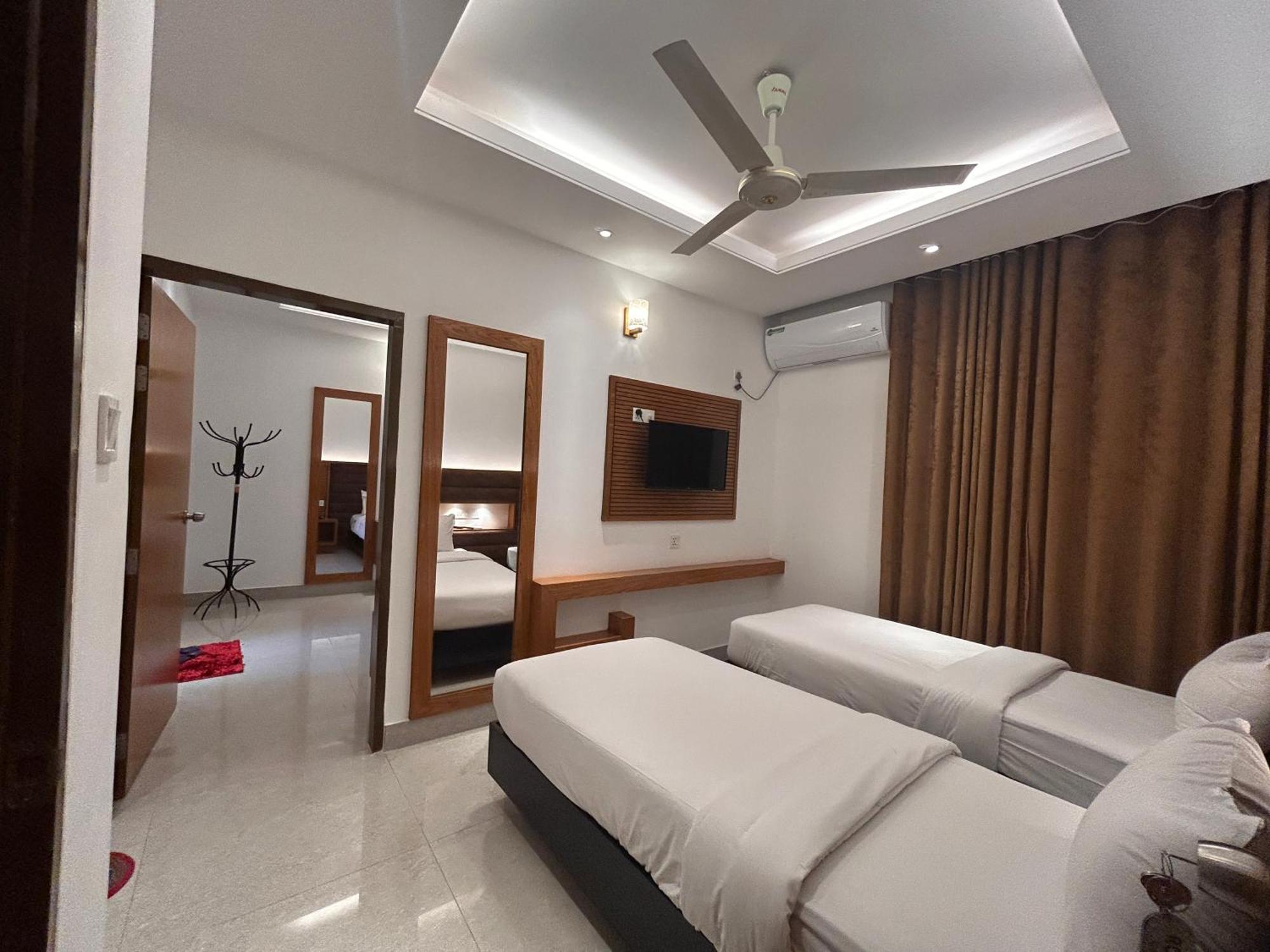 La Vista Hotel Силхет Экстерьер фото