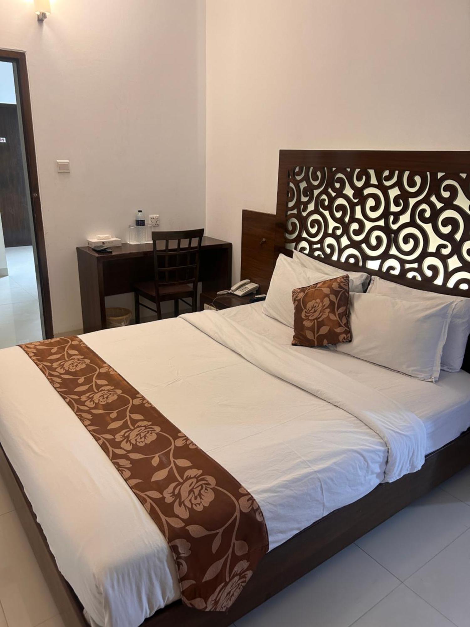 La Vista Hotel Силхет Экстерьер фото