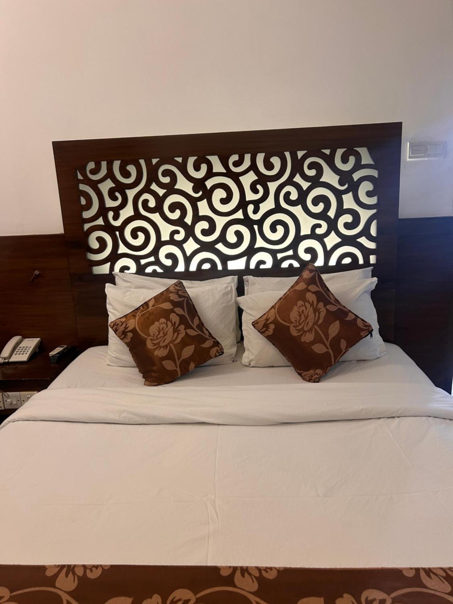 La Vista Hotel Силхет Экстерьер фото