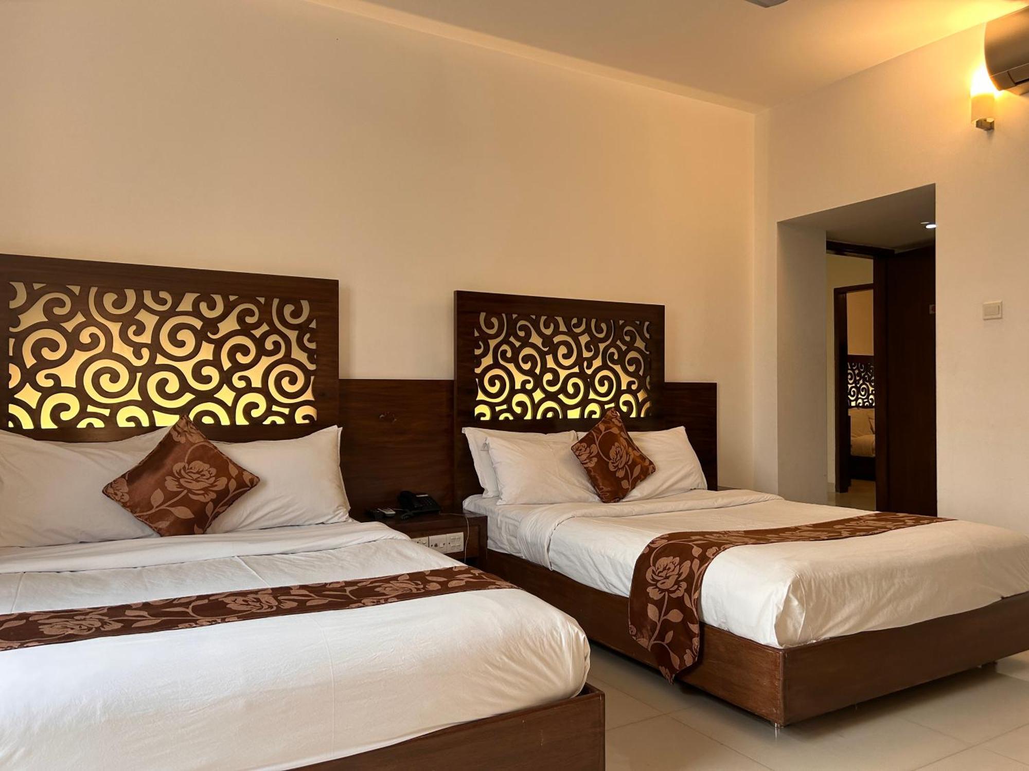 La Vista Hotel Силхет Экстерьер фото